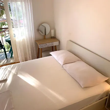 Sanja Guest house