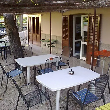 Sanja Pensionat Mimice